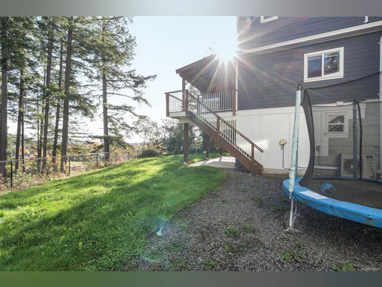 25 Tuzo Court, View Royal, BC, V9B 0S9 - 37