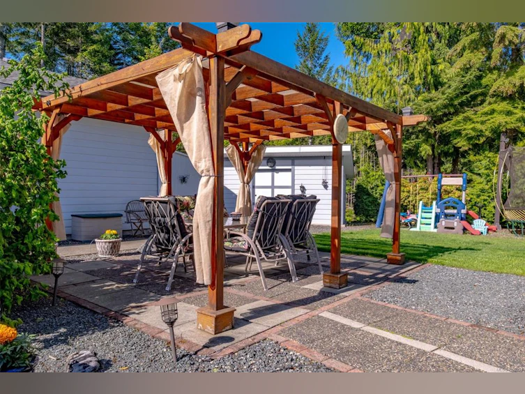 1356 Meadowood Way, Qualicum Beach, BC, V9K 2S4 - 41