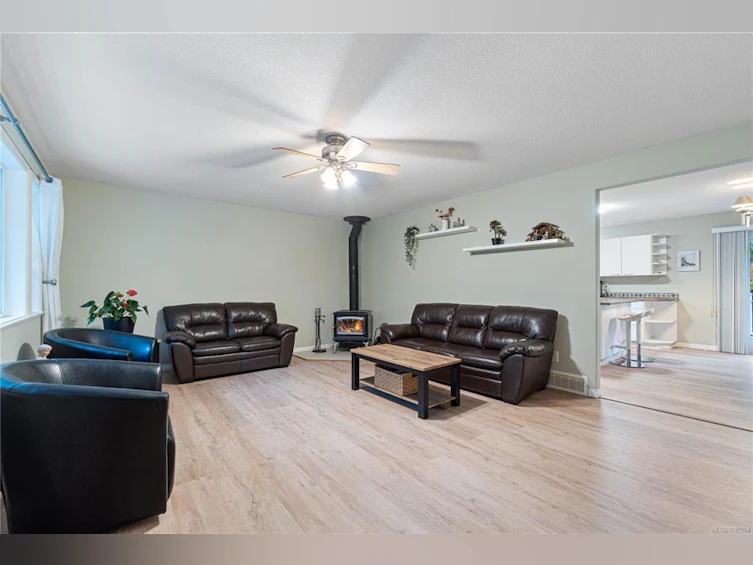 1356 Meadowood Way, Qualicum Beach, BC, V9K 2S4 - 5