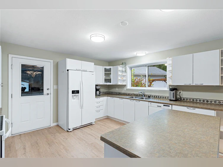 1356 Meadowood Way, Qualicum Beach, BC, V9K 2S4 - 21