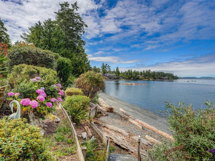 2606 James Island Road, Central Saanich, BC, V8M 1V4 - 40