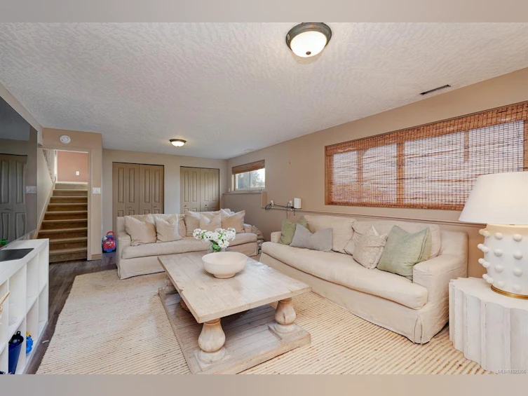 2606 James Island Road, Central Saanich, BC, V8M 1V4 - 26