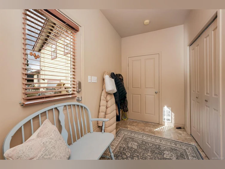 2606 James Island Road, Central Saanich, BC, V8M 1V4 - 29