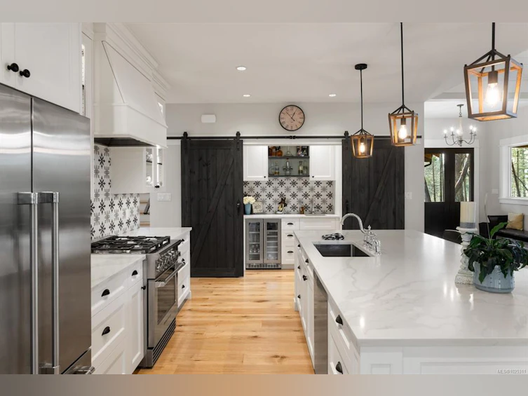 390 Wain Road, North Saanich, BC, V8L 5P9 - 10