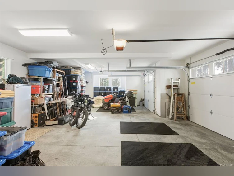 390 Wain Road, North Saanich, BC, V8L 5P9 - 38