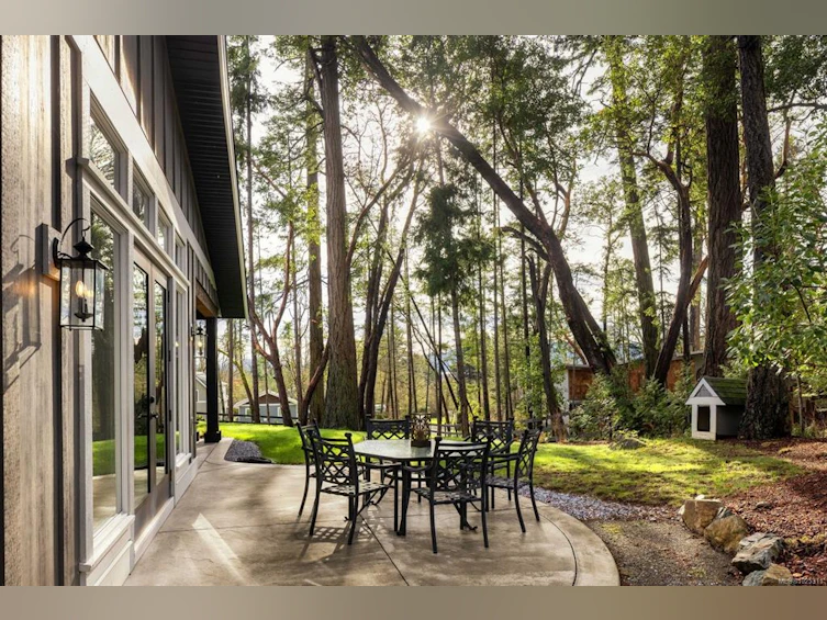 390 Wain Road, North Saanich, BC, V8L 5P9 - 45