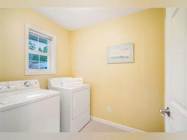 523 Seaward Way, Qualicum Beach, BC, V9K 1T8 - 26
