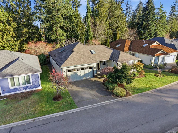 523 Seaward Way, Qualicum Beach, BC, V9K 1T8 - 10