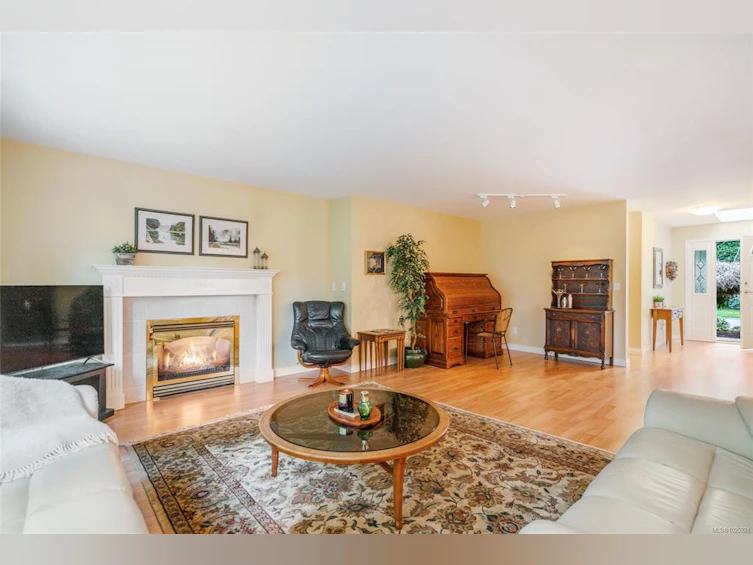 523 Seaward Way, Qualicum Beach, BC, V9K 1T8 - 14