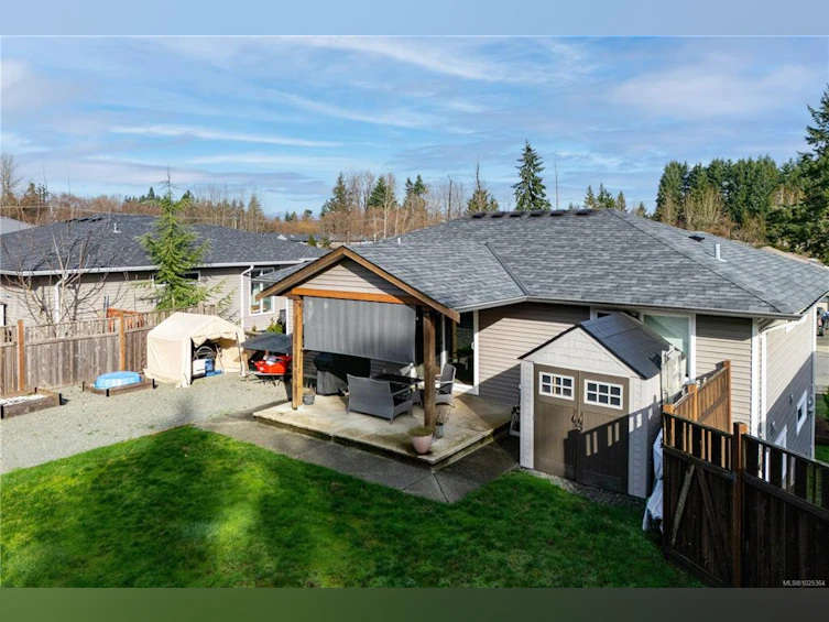 2087 Lambert Drive, Courtenay, BC, V9N 9C9 - 4