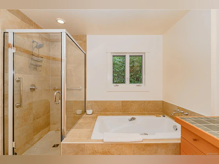 116 Acland Road, Salt Spring Island, BC, V8K 2N6 - 18