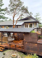 275 Moss Hill Place