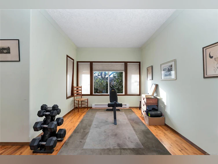 9679 Seventh Street, Sidney, BC, V8L 2V6 - 13