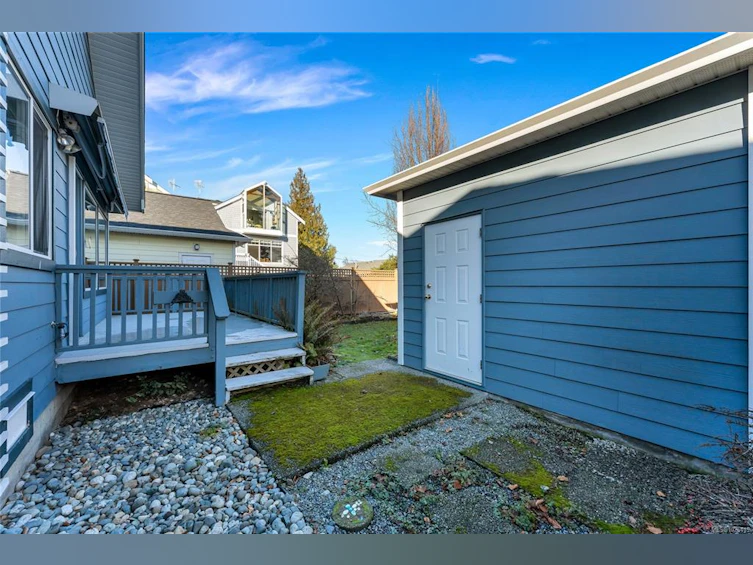 9679 Seventh Street, Sidney, BC, V8L 2V6 - 31