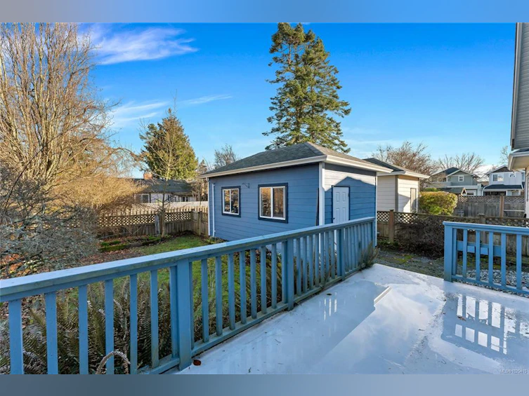 9679 Seventh Street, Sidney, BC, V8L 2V6 - 33