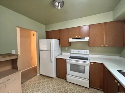 649 Nimpkish Drive - 3