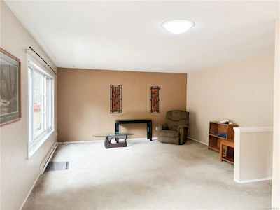 649 Nimpkish Drive - 4