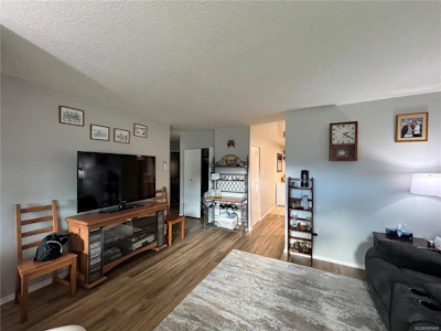 419 Donner Drive - 3