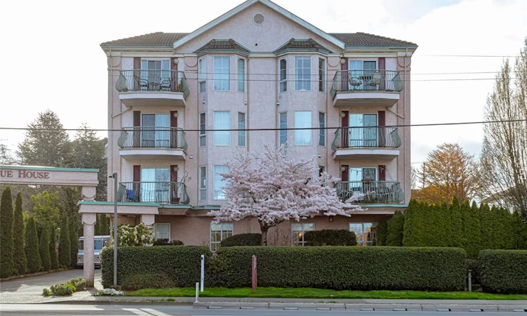 102-3133 Tillicum Road