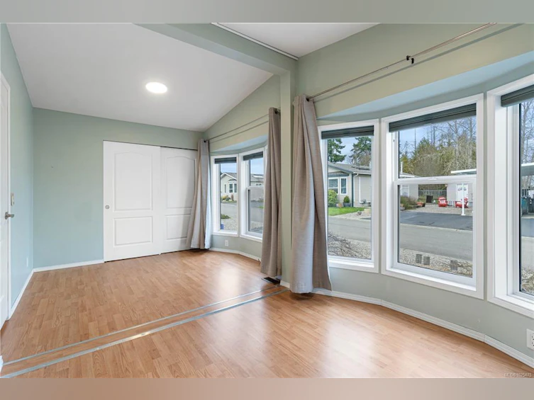 15-386 Craig Street, Parksville, BC, V9P 2Z8 - 15
