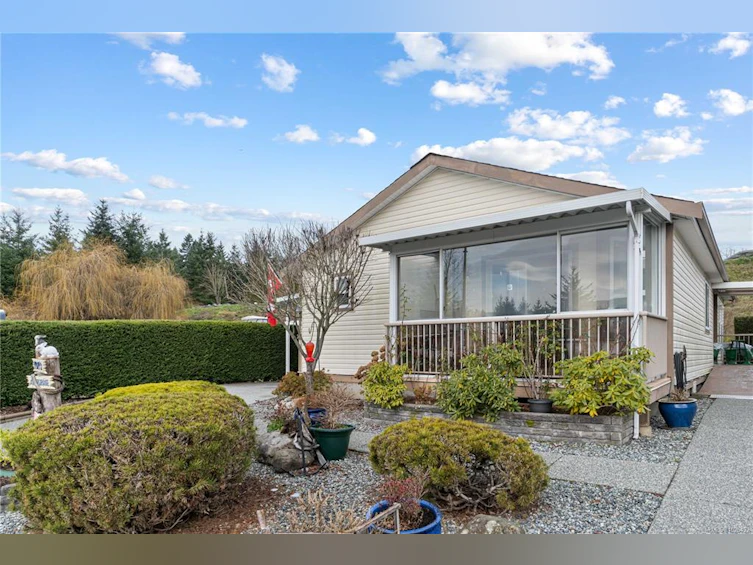 6250 Farber Way, Nanaimo, BC, V9T 6J2 - 2