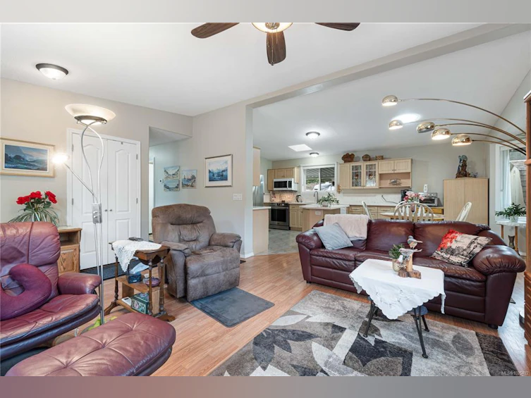 6250 Farber Way, Nanaimo, BC, V9T 6J2 - 10