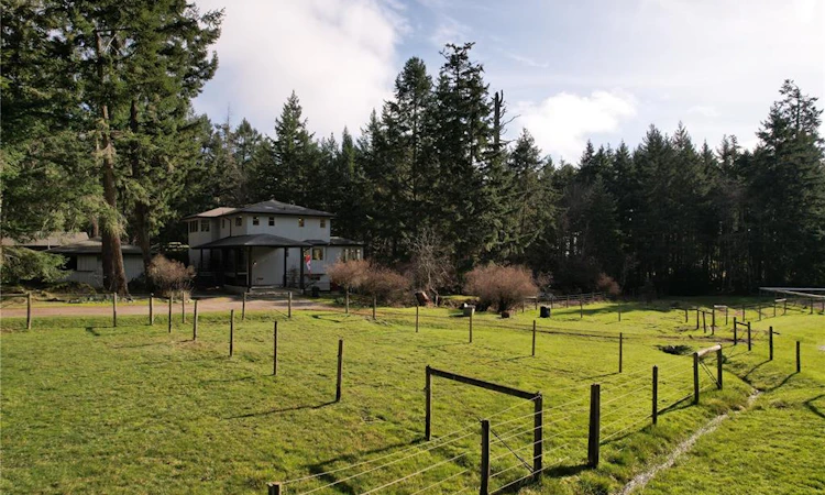 137 Forest Ridge Road