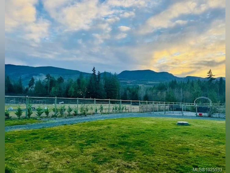 1085 Alpine View Place, Hilliers, BC, V9K 1V6 - 60