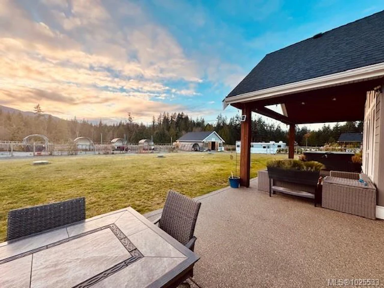 1085 Alpine View Place, Hilliers, BC, V9K 1V6 - 15