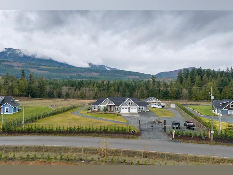 1085 Alpine View Place, Hilliers, BC, V9K 1V6 - 19