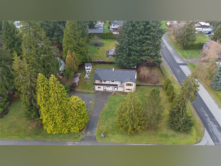 2001 Lakeside Drive, Nanaimo, BC, V9X 1B5 - 51