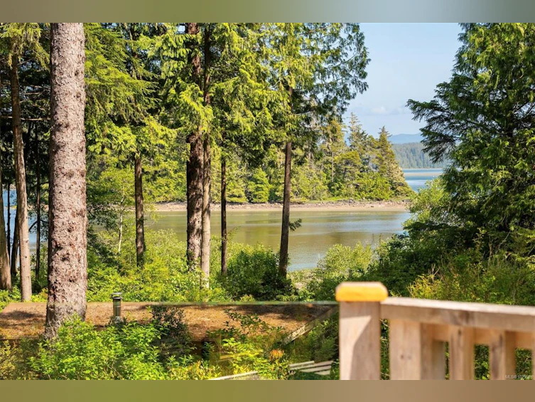 1076 Pacific Rim Highway, Tofino, BC, V0R 2Z0 - 42
