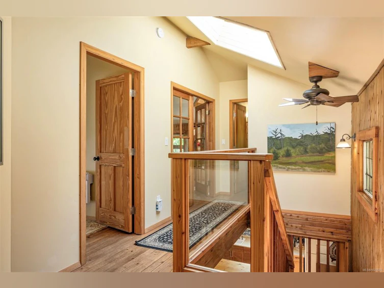 1076 Pacific Rim Highway, Tofino, BC, V0R 2Z0 - 18