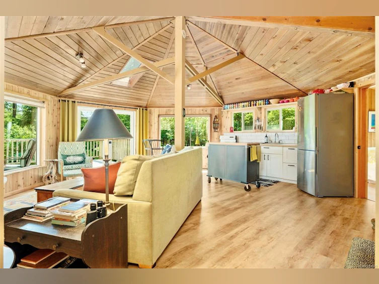 1076 Pacific Rim Highway, Tofino, BC, V0R 2Z0 - 30