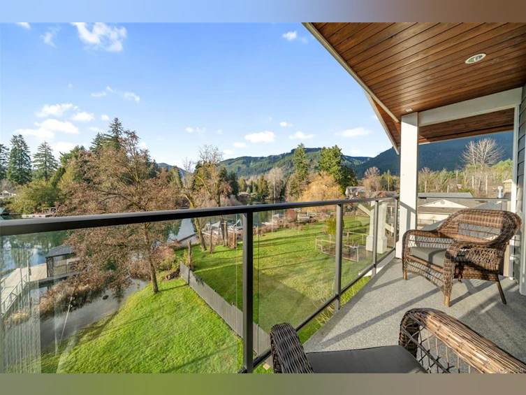 12 Prospect Avenue, Lake Cowichan, BC, V0R 2G0 - 31