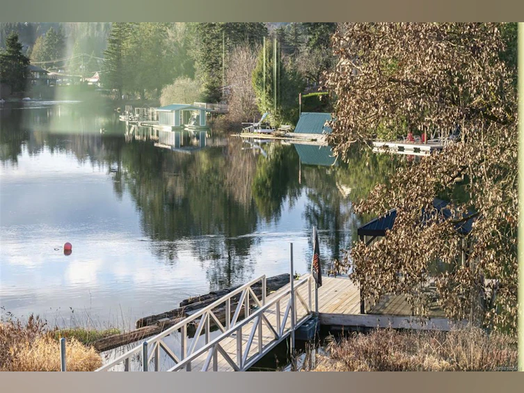 12 Prospect Avenue, Lake Cowichan, BC, V0R 2G0 - 48
