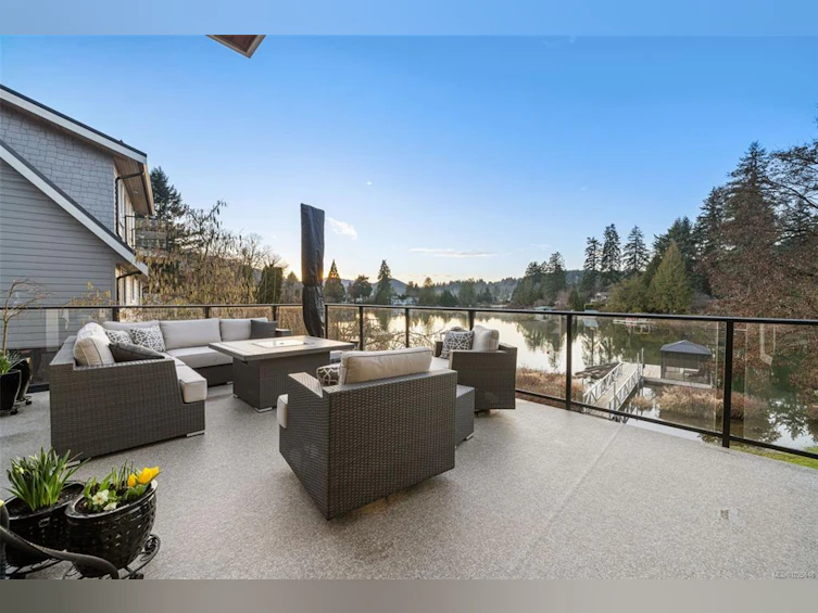12 Prospect Avenue, Lake Cowichan, BC, V0R 2G0 - 6