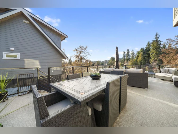 12 Prospect Avenue, Lake Cowichan, BC, V0R 2G0 - 25