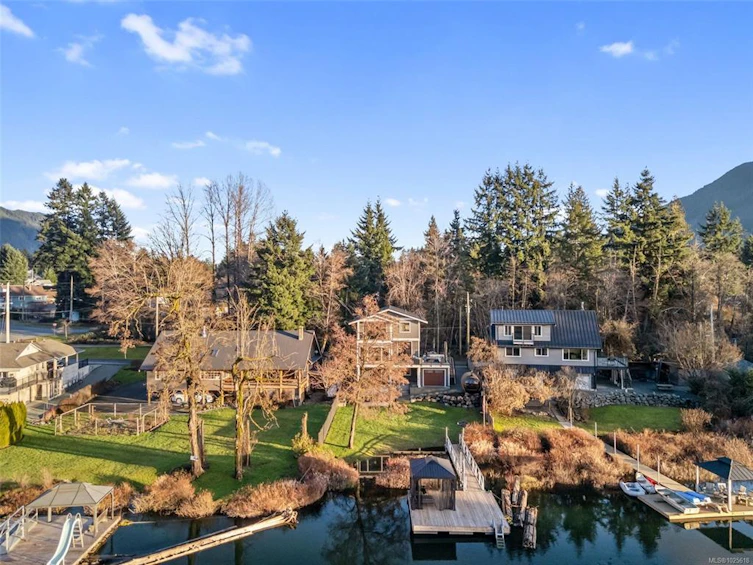 12 Prospect Avenue, Lake Cowichan, BC, V0R 2G0