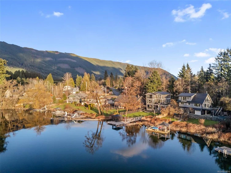 12 Prospect Avenue, Lake Cowichan, BC, V0R 2G0 - 7