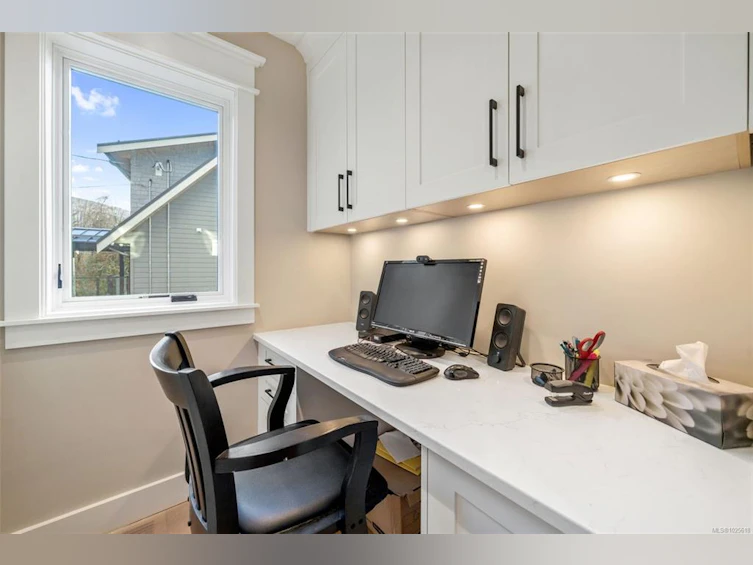 12 Prospect Avenue, Lake Cowichan, BC, V0R 2G0 - 22