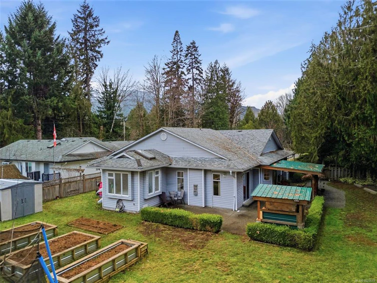 203 Greendale Road, Lake Cowichan, BC, V0R 2G0 - 2