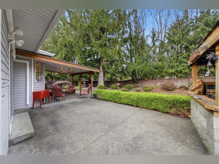 203 Greendale Road, Lake Cowichan, BC, V0R 2G0 - 4