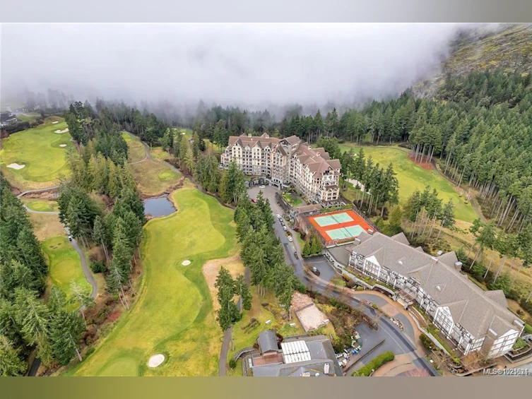 101/103 A-1376 Lynburne Place, Langford, BC, V9B 0A4 - 3