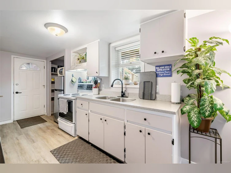 519 Pearkes Road, Colwood, BC, V9C 2L6 - 25