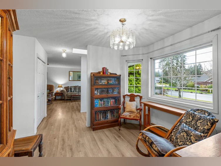 513 Rowan Drive, Qualicum Beach, BC, V9K 1K1 - 5