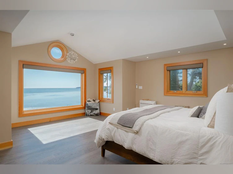 5411 Parker Avenue, Saanich, BC, V8Y 2N2 - 31