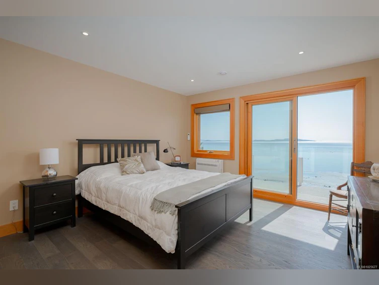 5411 Parker Avenue, Saanich, BC, V8Y 2N2 - 35