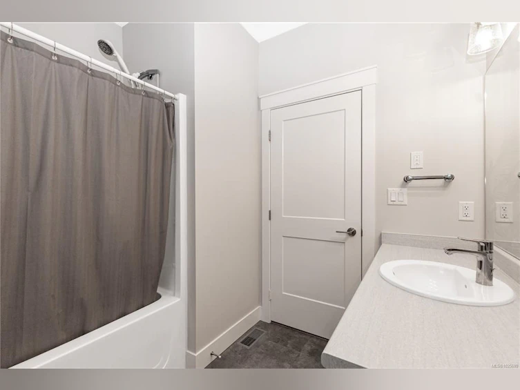 22-200 Nikola Road, Campbell River, BC, V9W 6H9 - 41