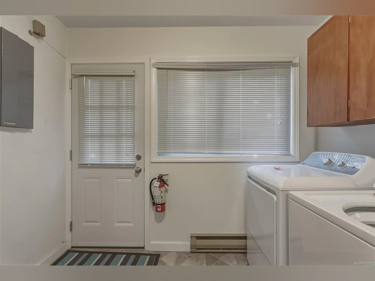 1178/1180 Tattersall Drive, Saanich, BC, V8P 1Y9 - 33